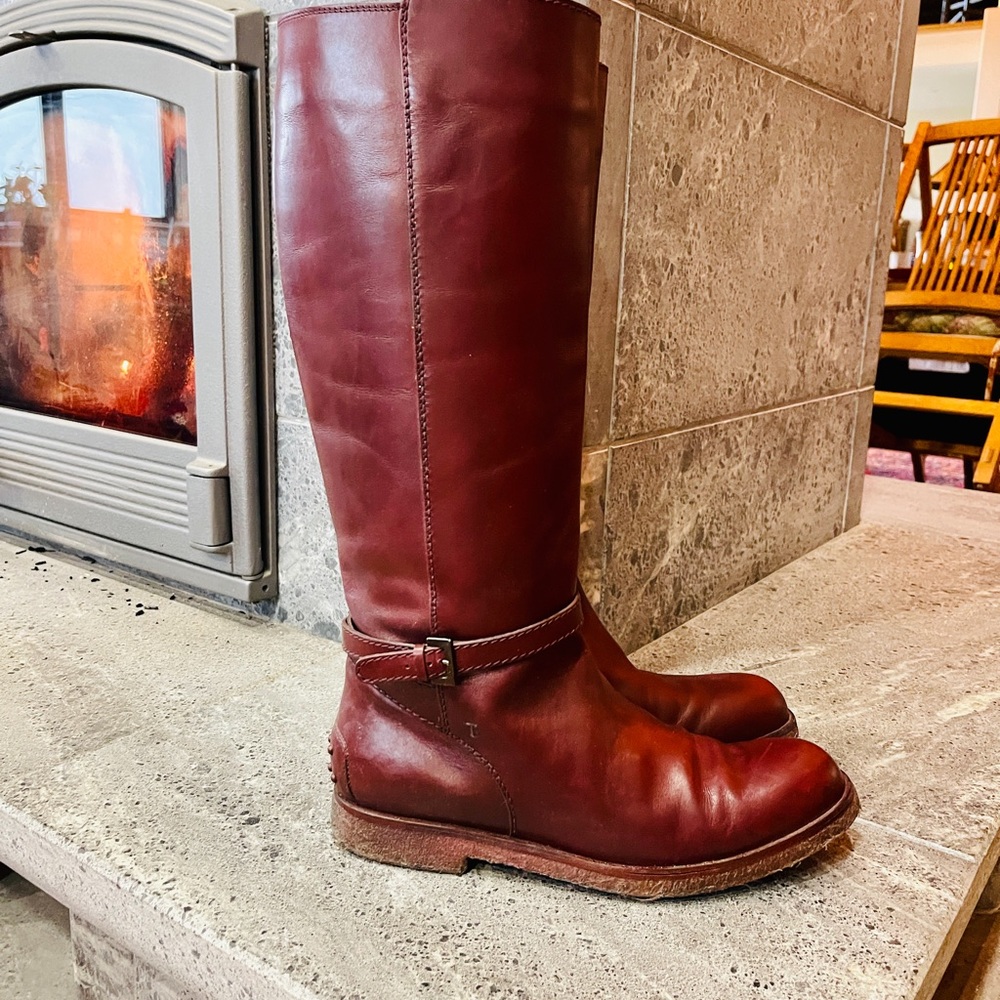 SOLD-Tod’s “Practically New” Leather Boots